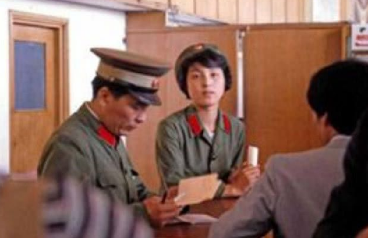 1963年，河北一女会计携1.6万巨款失踪，21年后在水泥地下被发现