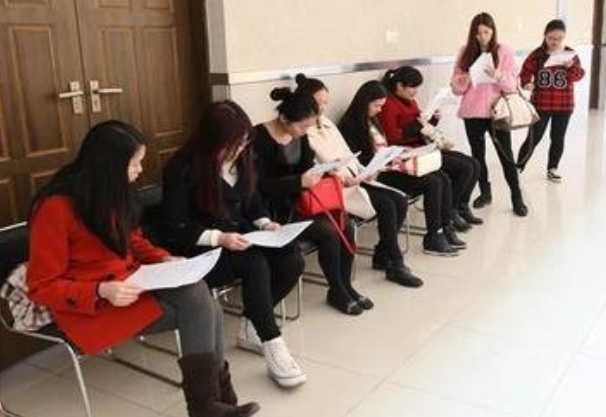 2021年考研成绩公布后，“分数线”可能会上涨，考生们很担忧