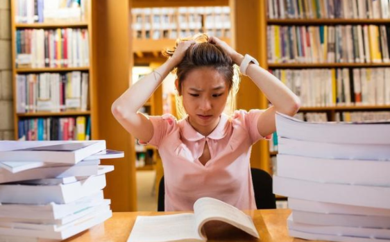 高考723分学霸查分，数学满分理综仅扣7分，淡定点头：比较满意