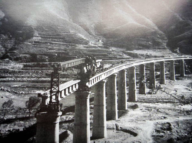 《战友抒情诗一组·铁道兵》(134期)