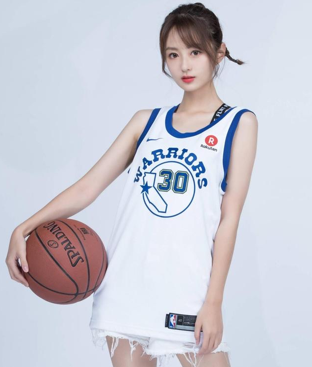 nba有哪些女解说员(九大金花女神-盘点腾讯NBA女主播)