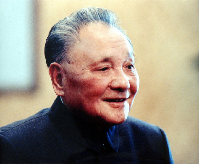 1977年恢复高考，为啥说创历史之最，小平同志为此做了哪些贡献？