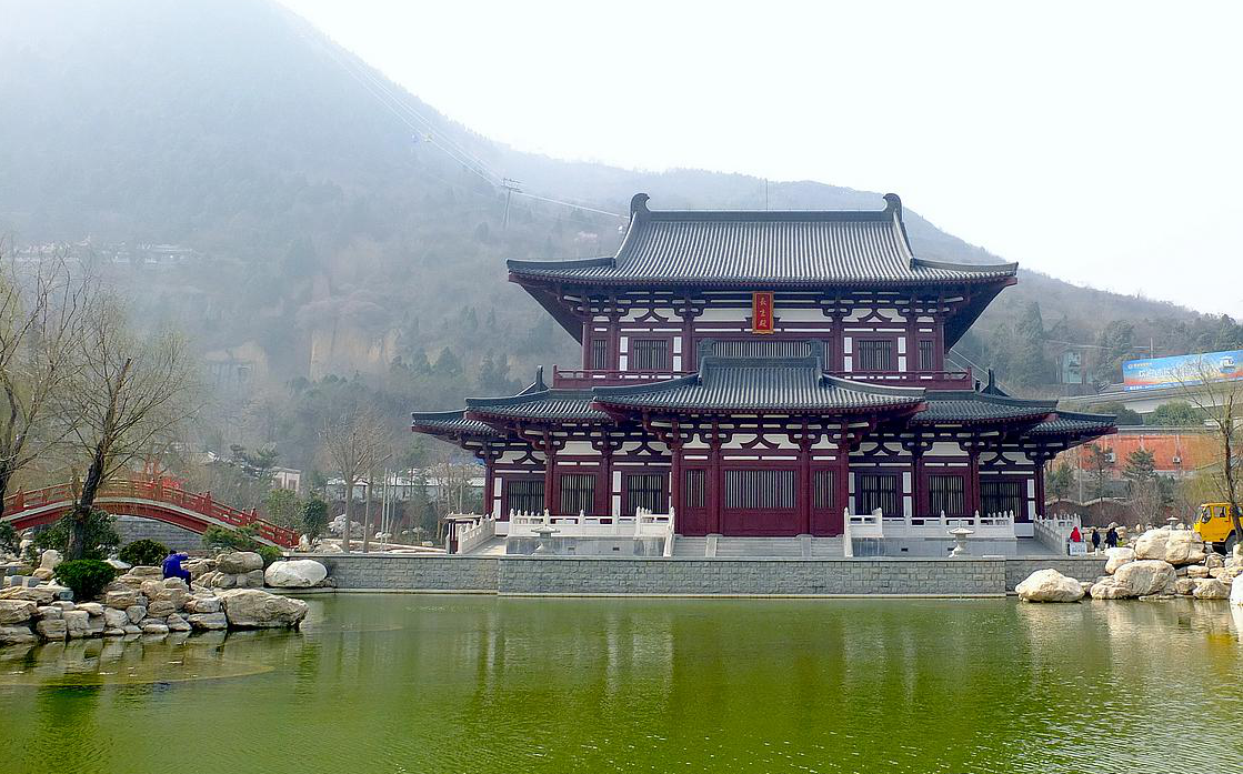 西安華清池簡介(中國古代著名的皇家林園)