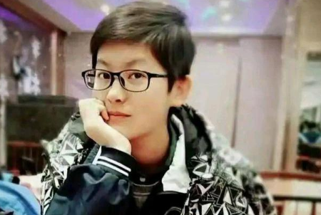 她是19年宁夏文科状元，几乎没玩过手机，高考688分圆北大梦