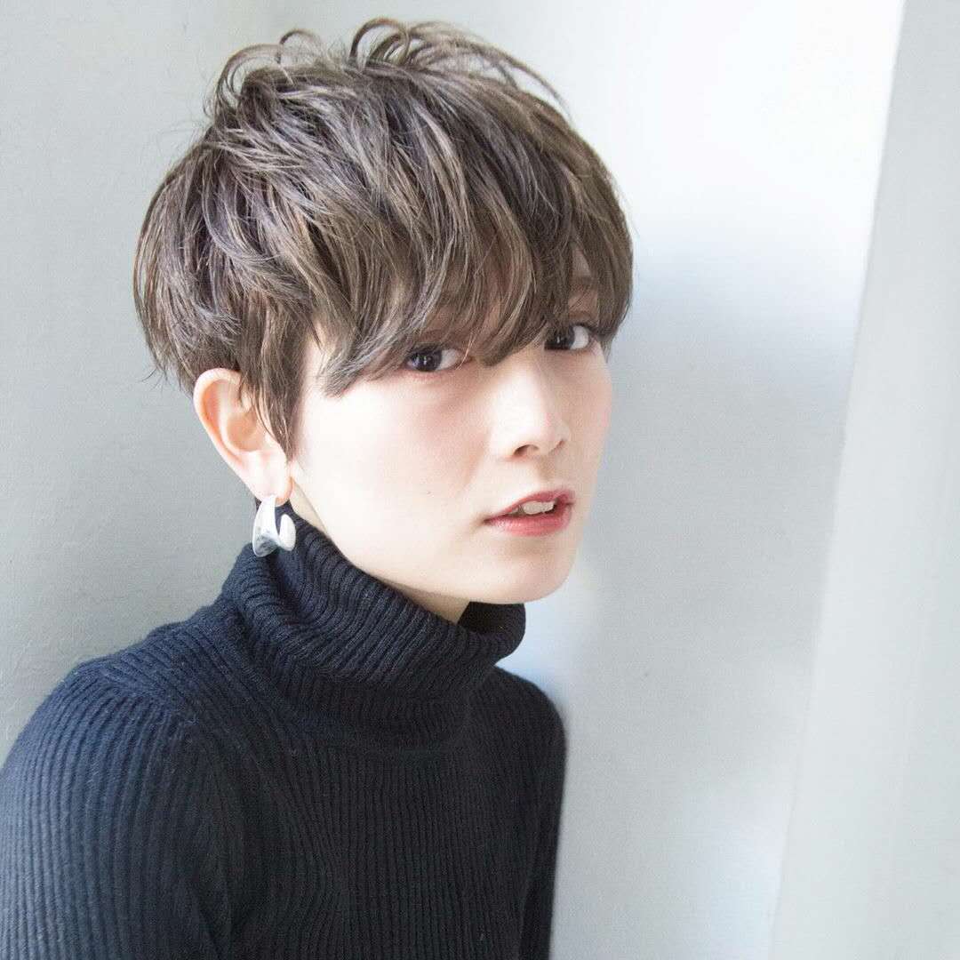 短发女生想烫发,请问冷烫好还是热烫好?为什么?