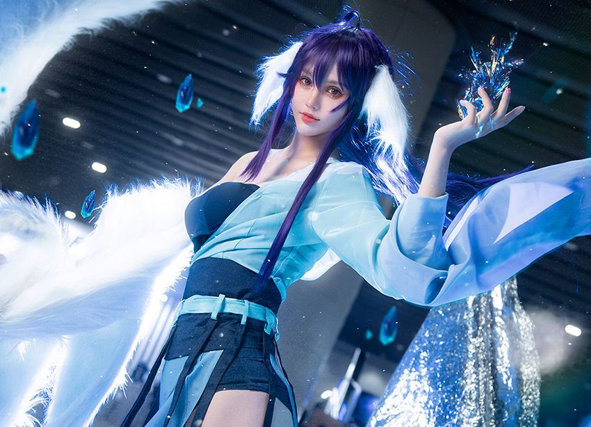 六组国漫女王cos大比拼,美杜莎被官微转发,比比东神颜值太逼真