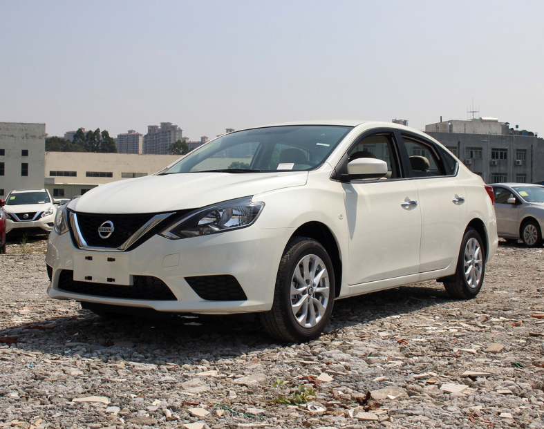 经典轩逸自动挡8万落地_【读车号】