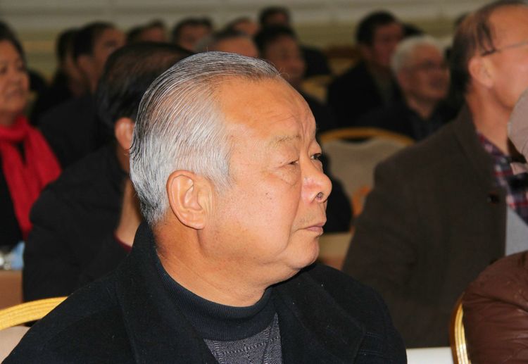 刘顺虎：远瞻红日染秋色 近看墨翁画腊梅