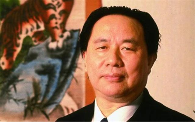 传奇富商牟其中：曾用罐头换飞机狂赚1个亿，75岁出狱后再创业