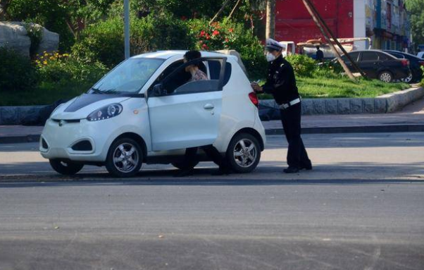 便宜实用为啥不普及，是谁“杀死”了低速电动车？内行人说了实话