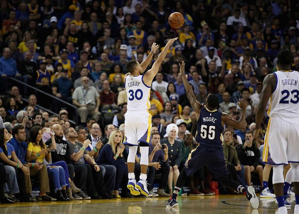 为什么nba球员投篮是空心(深度分析，为什么邓肯退役之后，NBA用打板投篮的球员越来越少？)