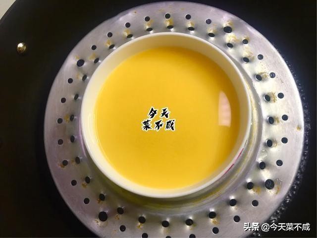 蒸蛋水和蛋的比例（记住5点蒸出的水蛋才能鲜嫩爽滑）