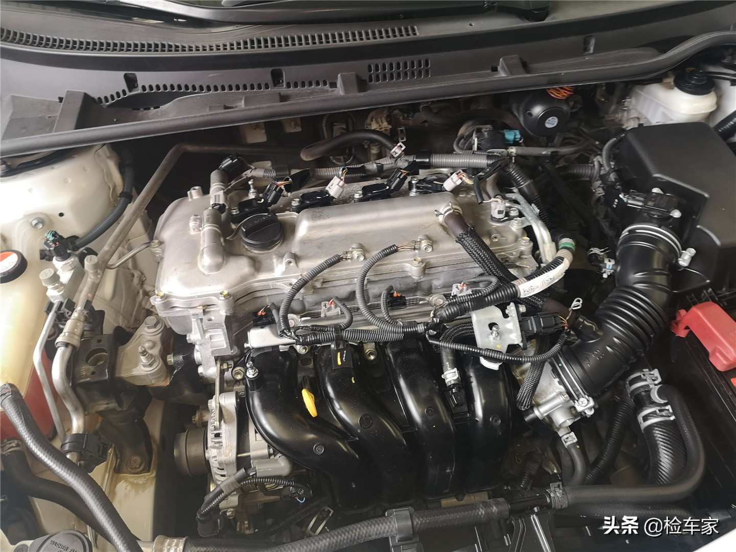 一代神车丰田卡罗拉4年才掉价4万多，网友：注意这车跑过滴滴