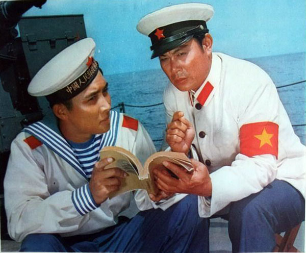 图说老电影‖唐国强/张勇手主演故事片《南海风云》(1976)