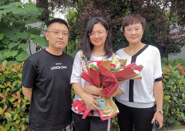 6省高考状元出炉，最高733分。网友：这届状元颜值太高