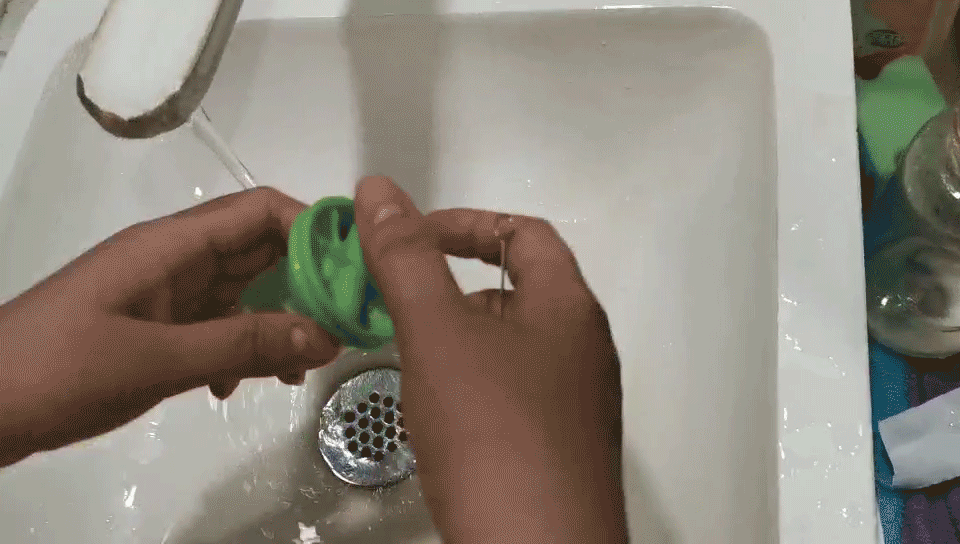 历时1个月追踪测评！5大热销奶瓶，10多处细节，扒干净了