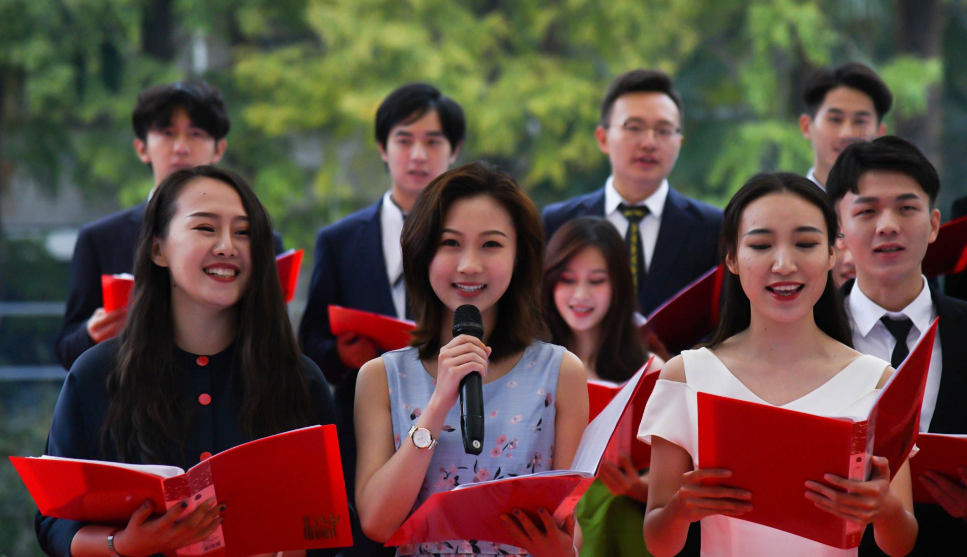 大一新生注意，这4个学科“挂科率”很高，而且补考更艰难