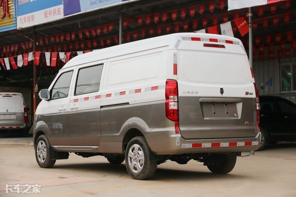 金杯海狮面包车图片及价格(载人装货两不误) - 价格百科