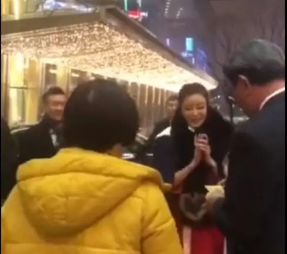 邁巴赫撞上勞斯萊斯162天後神反转：有钱人的互撕，你想像不到