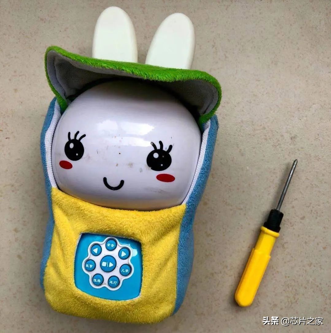 拆开火火兔，搬起小板凳，听老梁分析最节省成本的锂电池充电电路