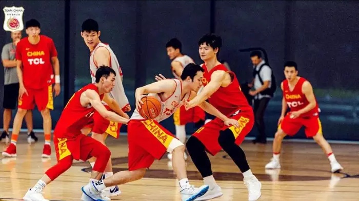 为什么中国男篮去nba(中国男篮为什么可以参加NBA夏季联赛？参加需要缴纳多少费用)