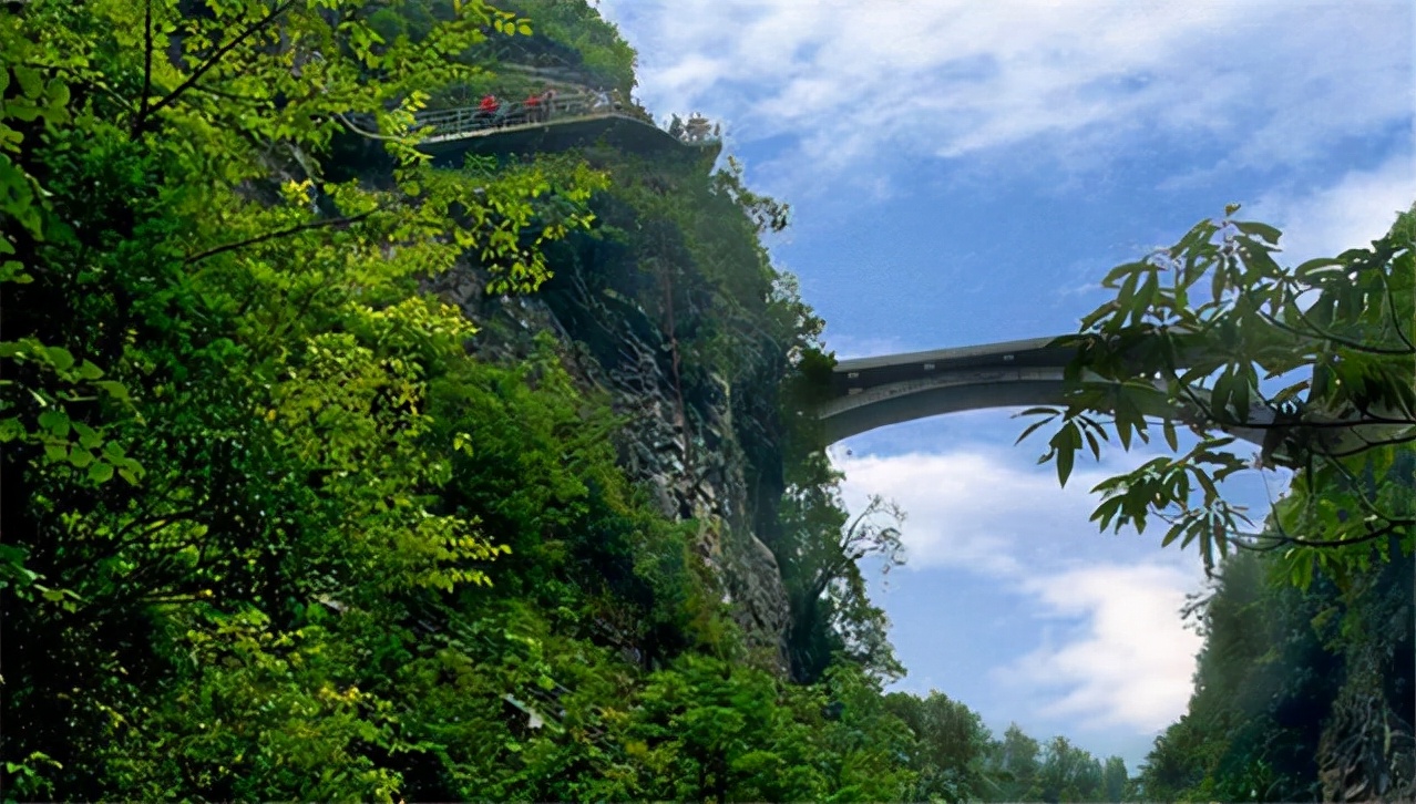 湖北一旅游景区走红，集有8大特色景观，景色秀丽门票80