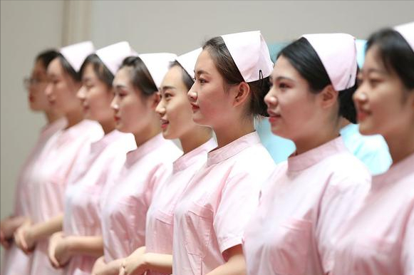 医药类大学排行，北京协和继续榜首，南医大无缘上榜，众人鸣不平