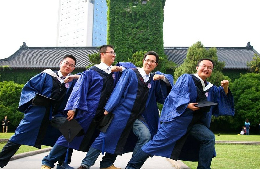 699分学霸给学渣当群演？南大学生告诉你，什么才是高素质大学生