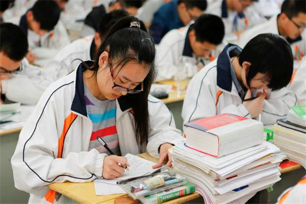 高考成绩档次划分，不同分数段对应的大学档次不同，你在哪一档？