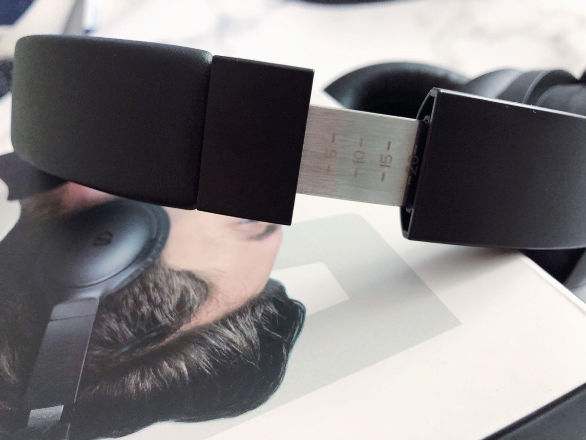 头戴式主动降噪蓝牙耳机，SoundPEATS A6：年轻人的首选