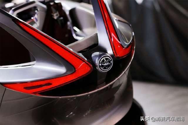 雅马哈四轮摩托惊艳，造型前卫，汽车级混动力，可压弯还有顶棚