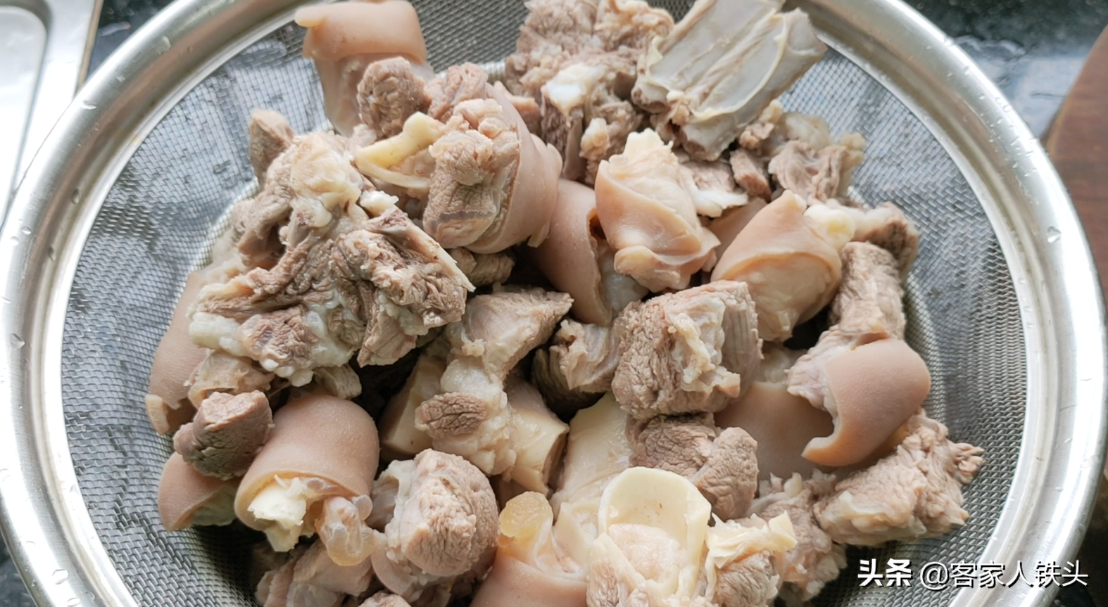 煲羊肉汤，想要好喝别乱加料，手把手教你一锅，汤鲜肉香还没膻味