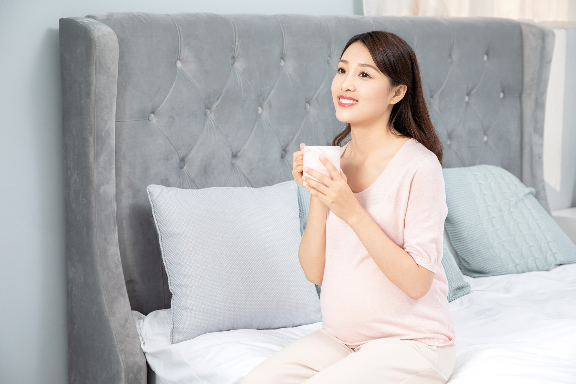 孕妇可以喝咖啡吗（把握好这些原则怀孕也可享受咖啡）