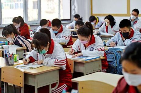 2021高考方向有所改变，增加一类试题，难度较大，学生需重视