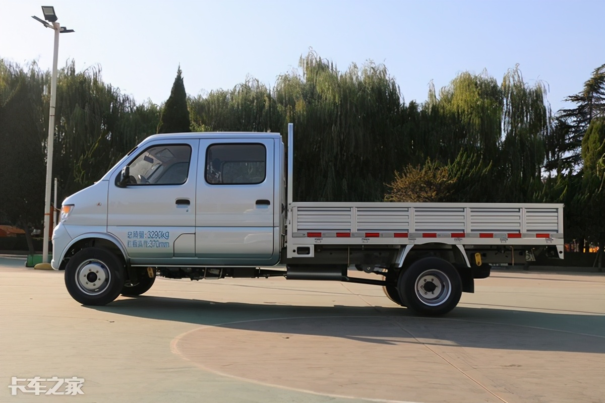 北京现代双排座小货车图片