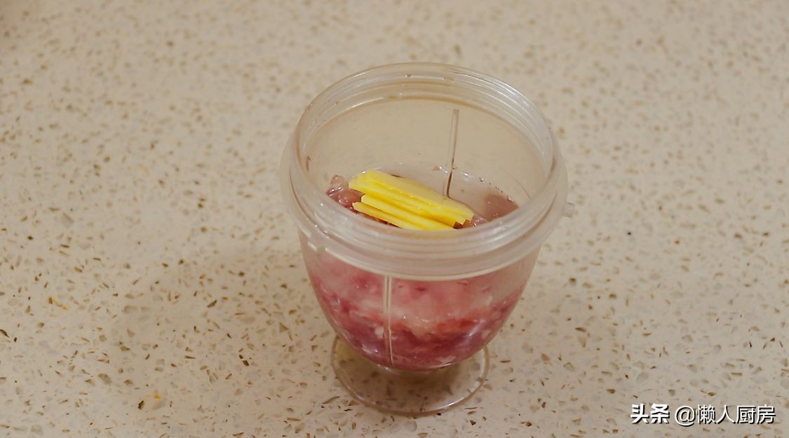 天冷了，我家隔天就用这鱼做鱼丸，每个鱼圆下锅都漂浮，别不会吃