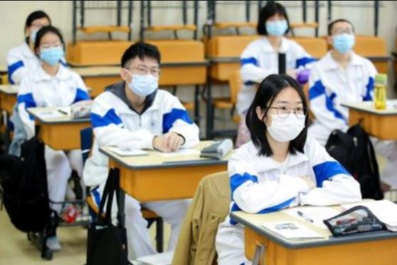 江苏高考分数线偏低遭质疑，又是数学惹的祸？葛大爷笑称不背锅