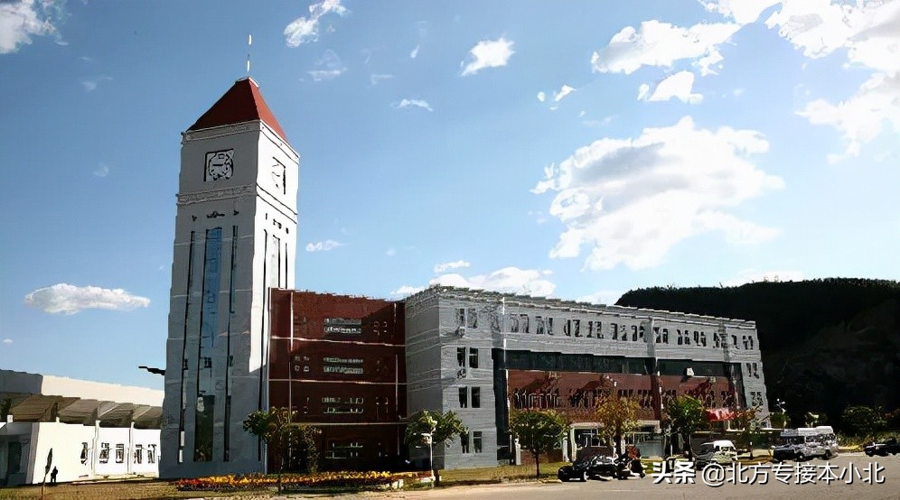 承德医学院：依山而建，四季有绿的“皇家医学院”