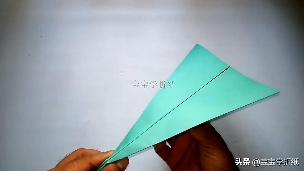 纸飞机大全，纸飞机大全及折纸步骤？