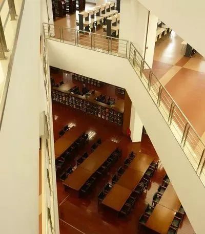 我国10大最美大学图书馆，各有特色令人神往，多图预警请欣赏