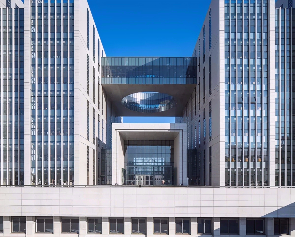 造型新奇，馆藏丰富，5万多平方米，山东这座图书馆“火”了