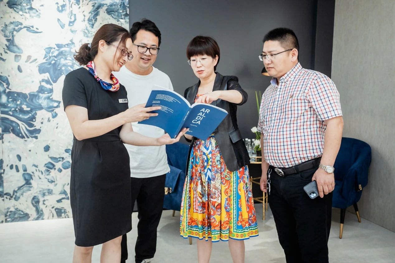 IMOLA携手CEDIT </p><p>　　 顶级瓷砖品牌入驻无锡江阴，共鉴美学空间