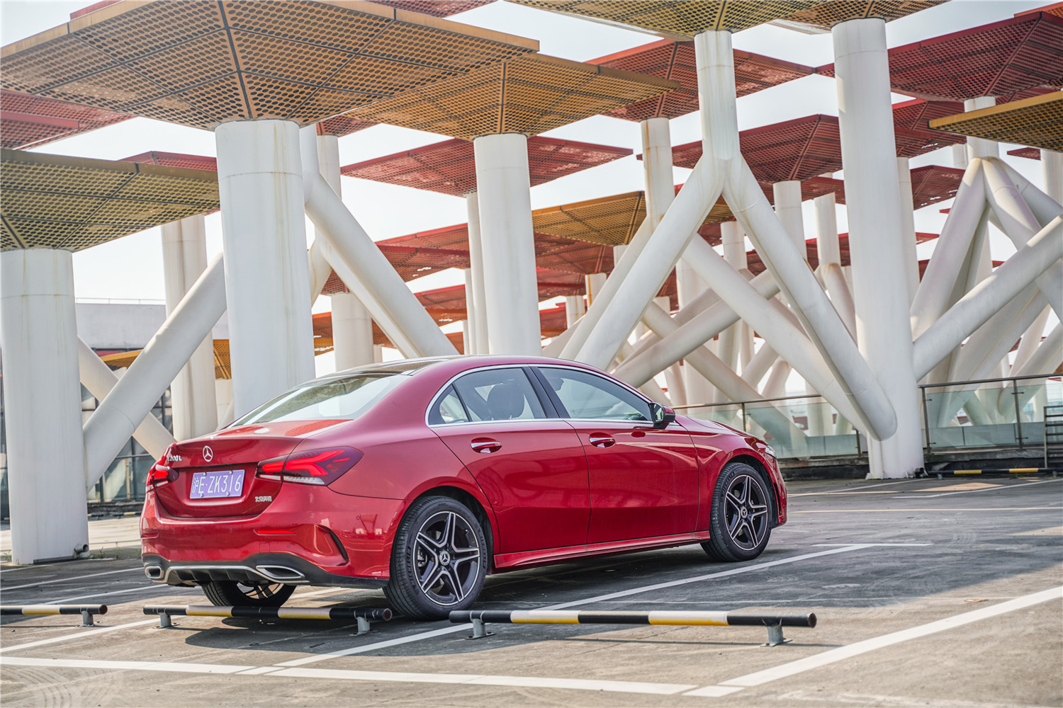 奔驰1796cc(都知道奔驰a级的a面) - 四帝国车市