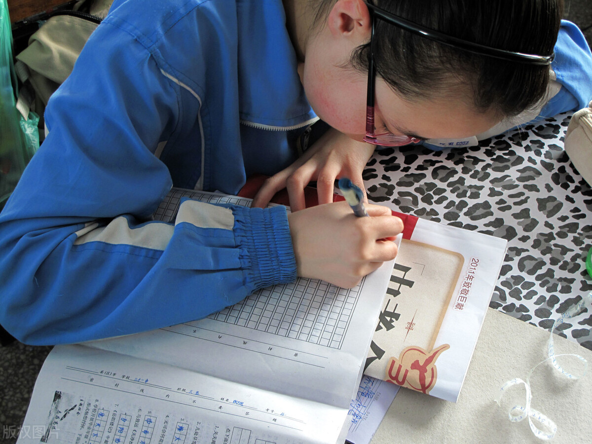 全班平均分132，超第二5分，数学老师直言：提分离不开4个字