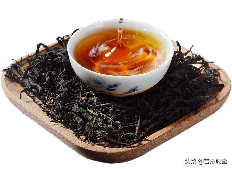 中医专家提醒：茶也有茶性，秋冬喝茶要淡茶温饮才养生