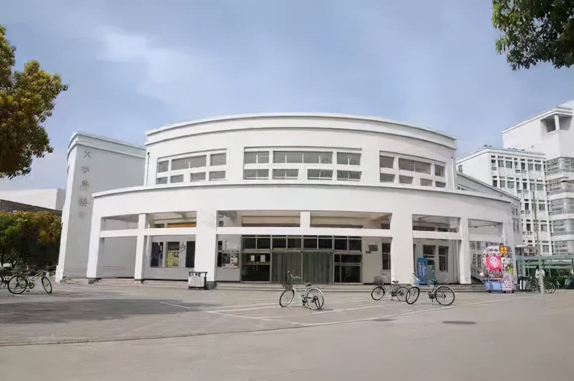 坐拥9幢餐饮大楼、24小时不打烊食堂！上海大学推出这一套餐，火上热搜！