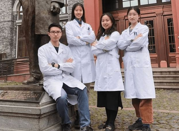 全国医学院排行榜前20强发布，哪家最强？看这里。