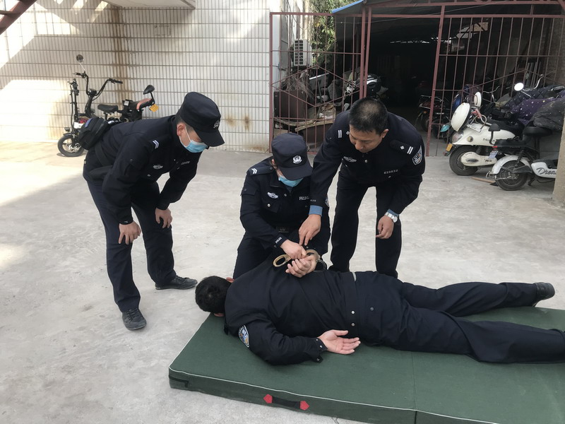 兴平法院：开展警组技能战术、警队常见警情处置等演练