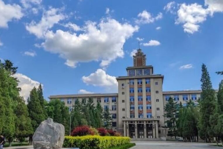 那些985大学的“江湖绰号”，每个都很接地气，听上去像野鸡大学