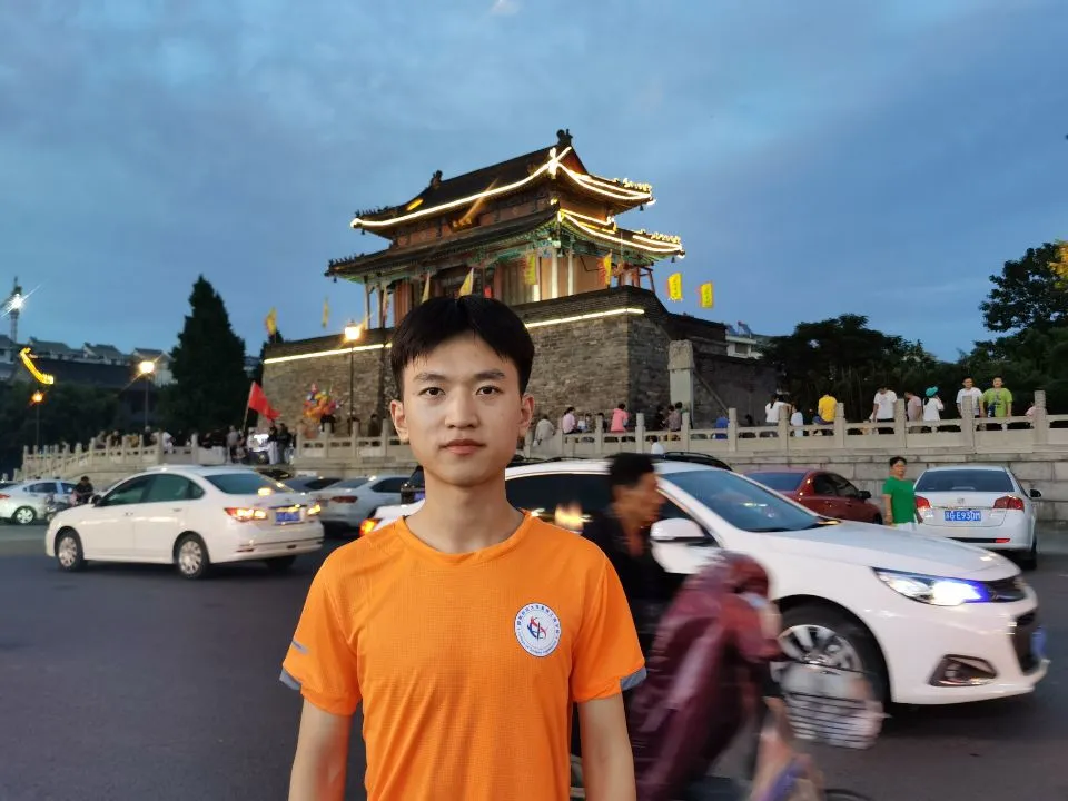 湖北男学霸：手握国家级奖项，收到多所985保研offer，最终选择国防科大！